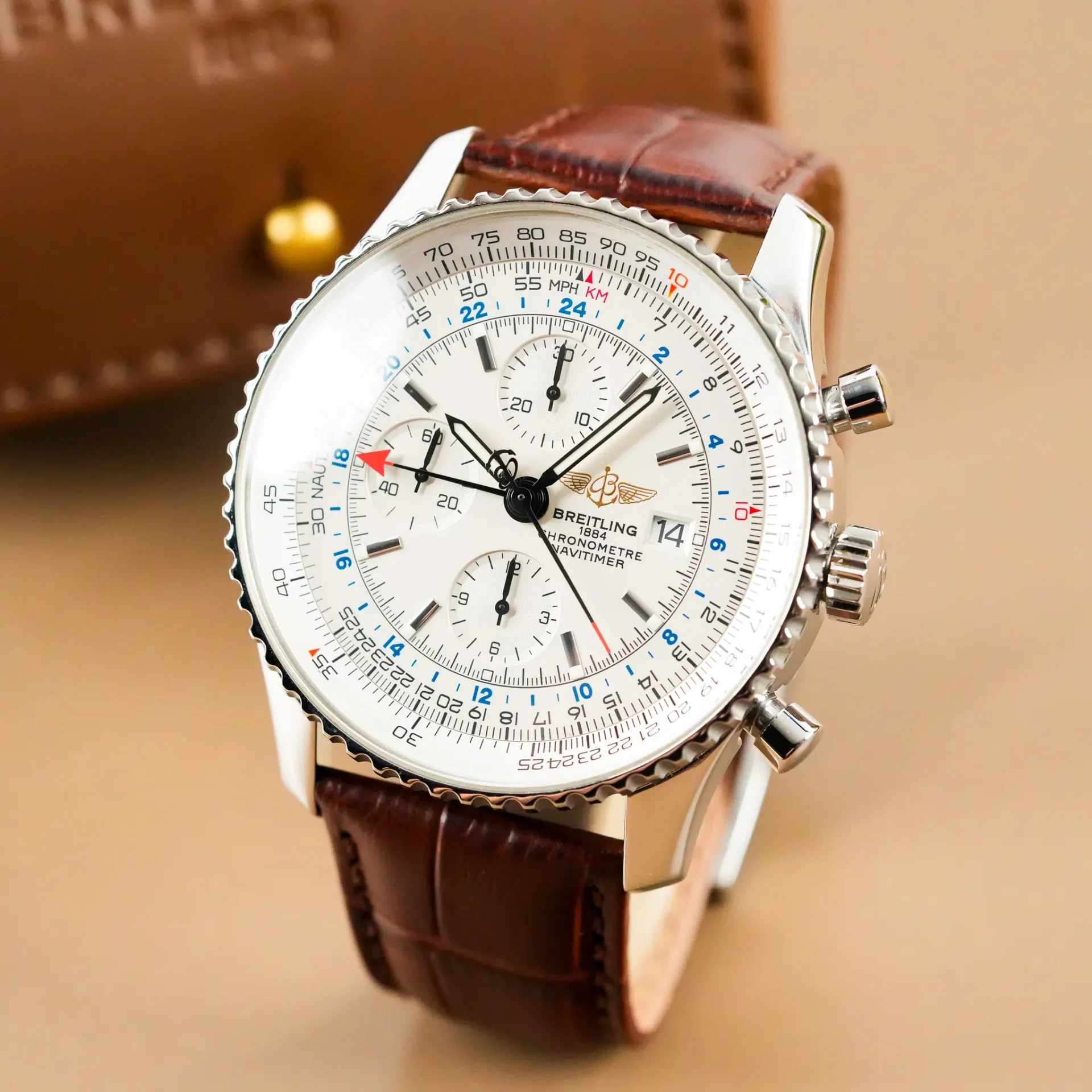 Breitling Navitimer Chronograph Date World GMT A24322 - Görsel 2