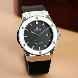 Hublot  Classic Fusion Titanium  548.NX.1170.NX