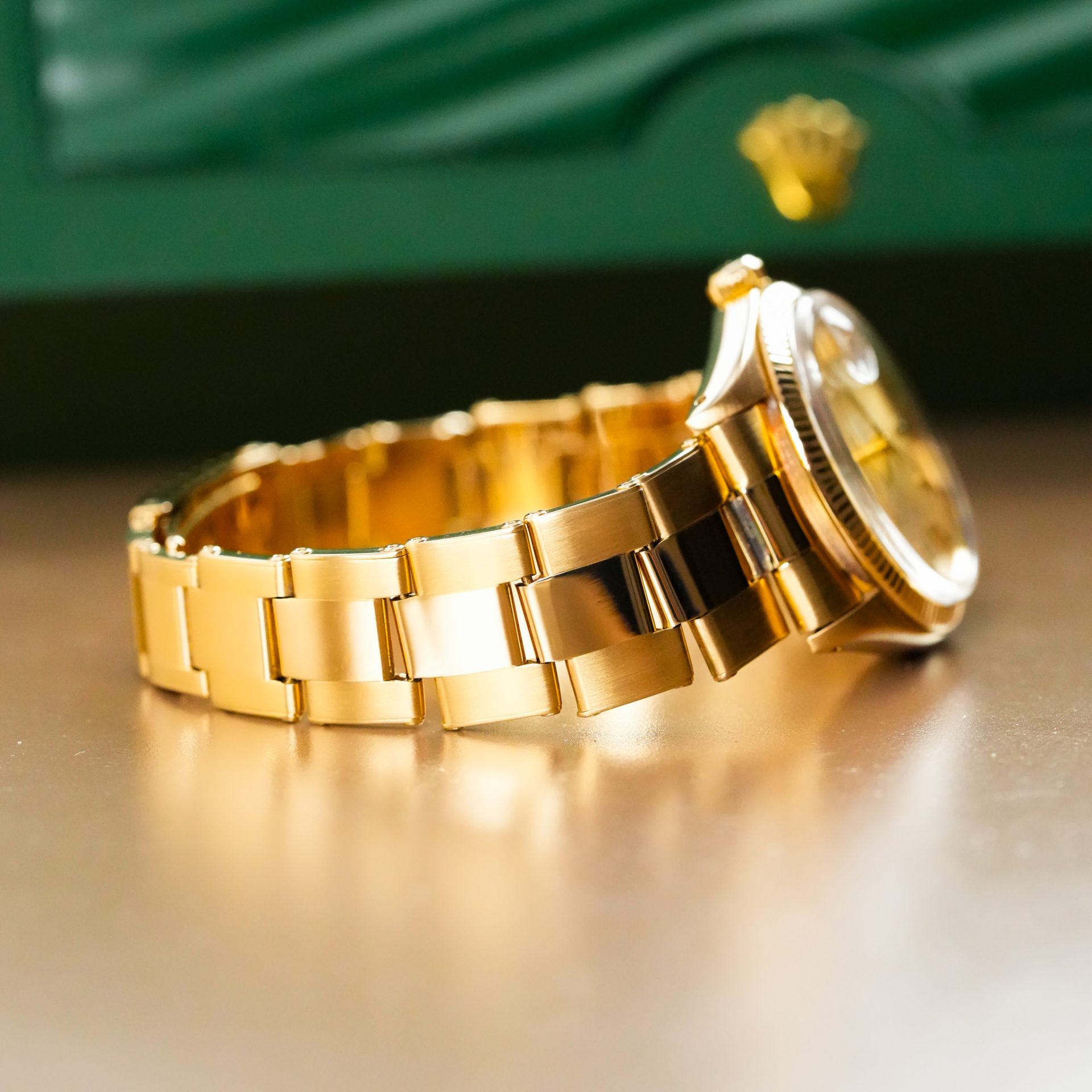 Rolex Oyster Perpetual Date 18k Yellow Gold Champagne Dial 1503 - Görsel 7