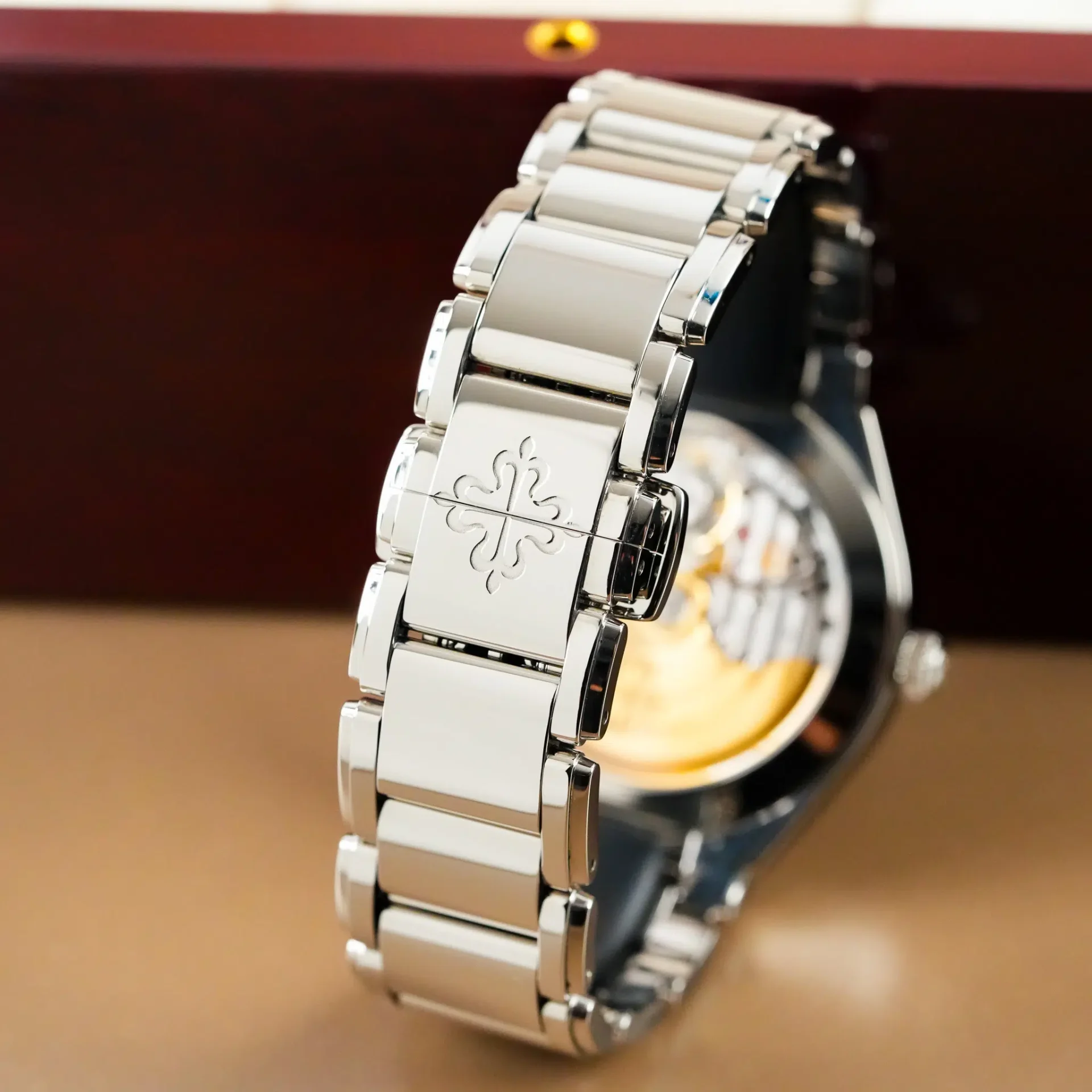 Patek Philippe Twenty~4 Diamond Bezel Grey Dial 7300/1200A-010 - Görsel 4