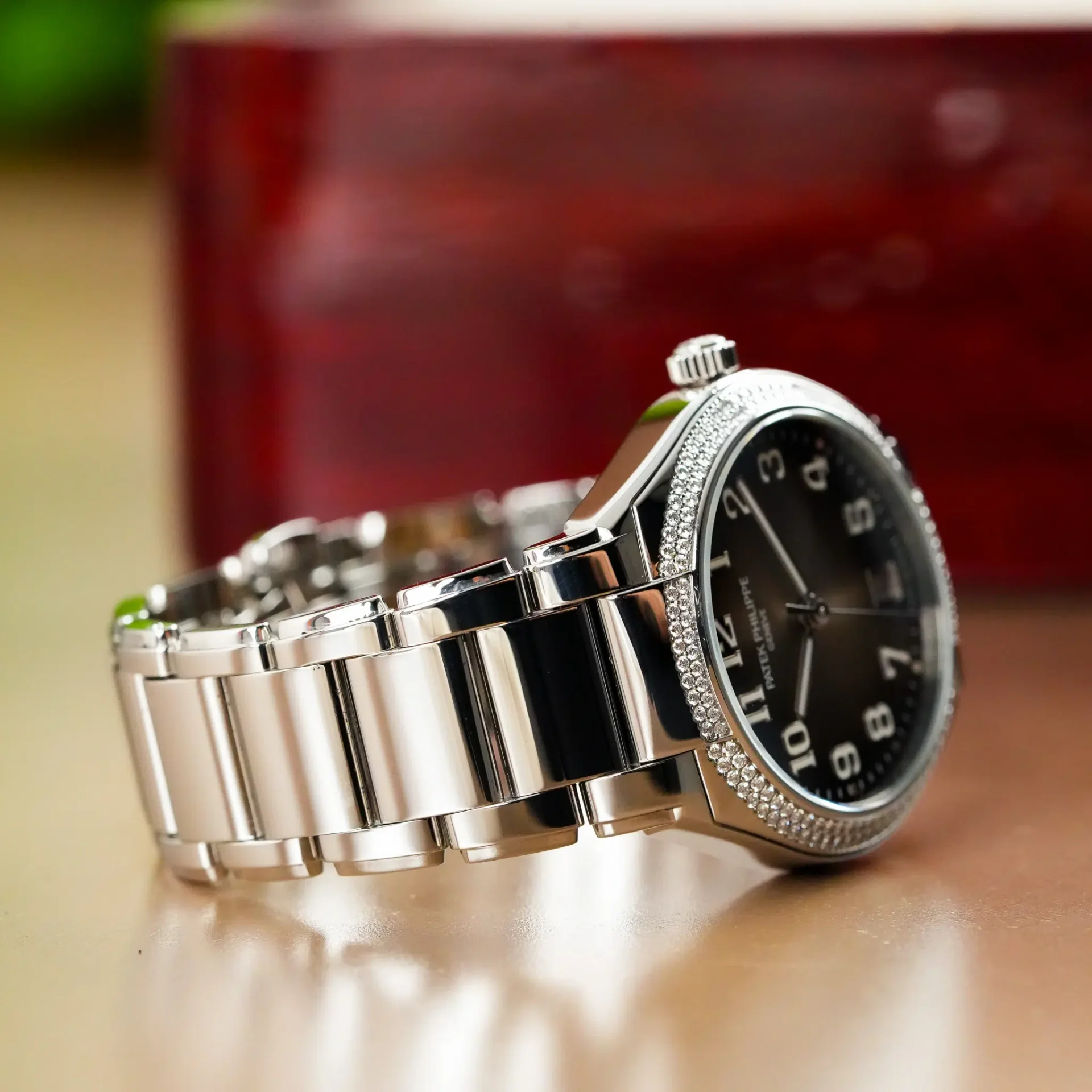 Patek Philippe Twenty~4 Diamond Bezel Grey Dial 7300/1200A-010 - Görsel 7
