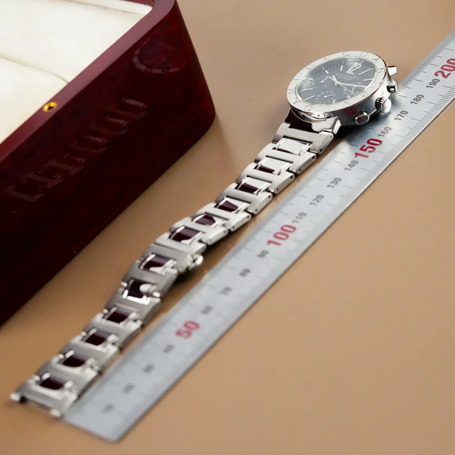 Bvlgari Bvlgari Chronograph Date BB 38 SS CH - Görsel 10