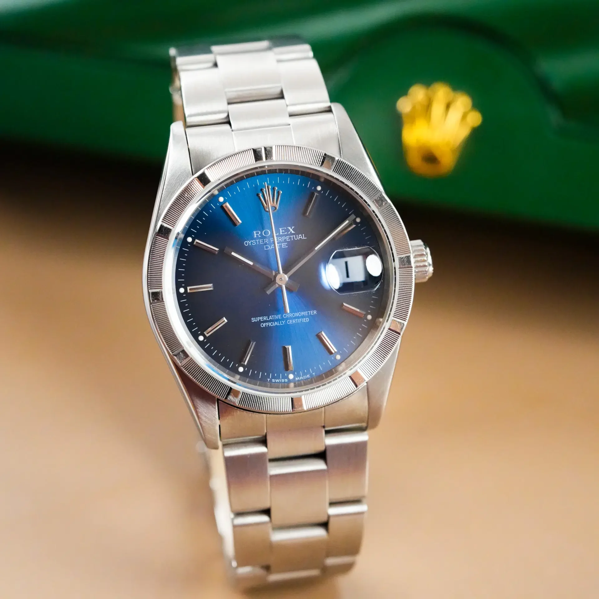 Rolex Oyster Perpetual Date Engine Turned Bezel 15210 - Görsel 2