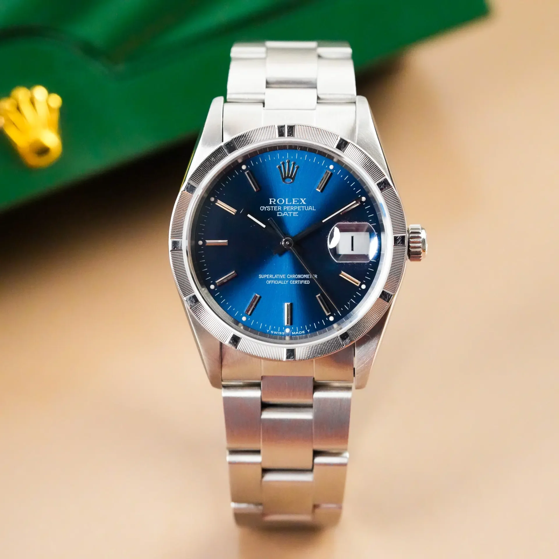 Rolex Oyster Perpetual Date Engine Turned Bezel 15210 - Görsel 3