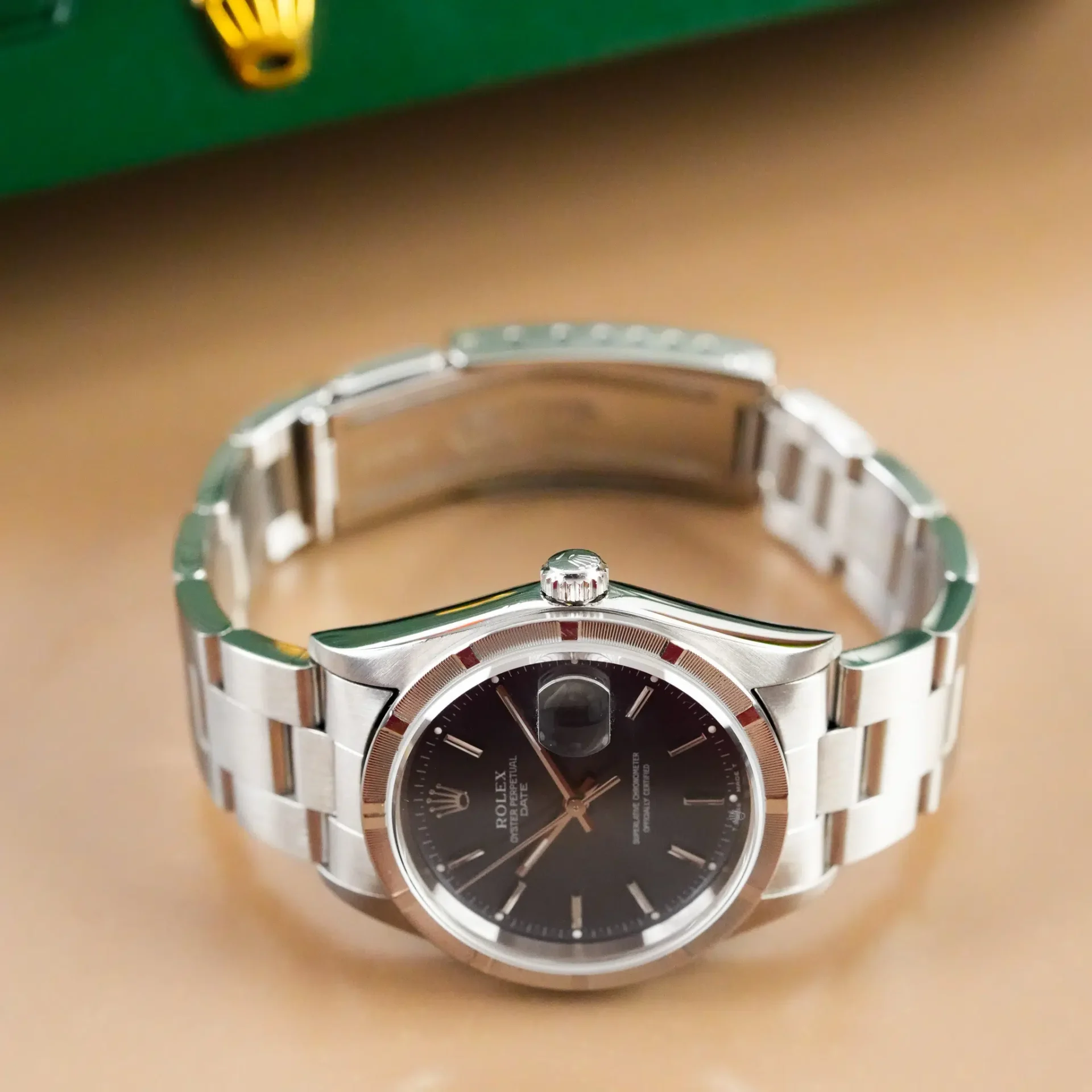 Rolex Oyster Perpetual Date Engine Turned Bezel 15210 - Görsel 5