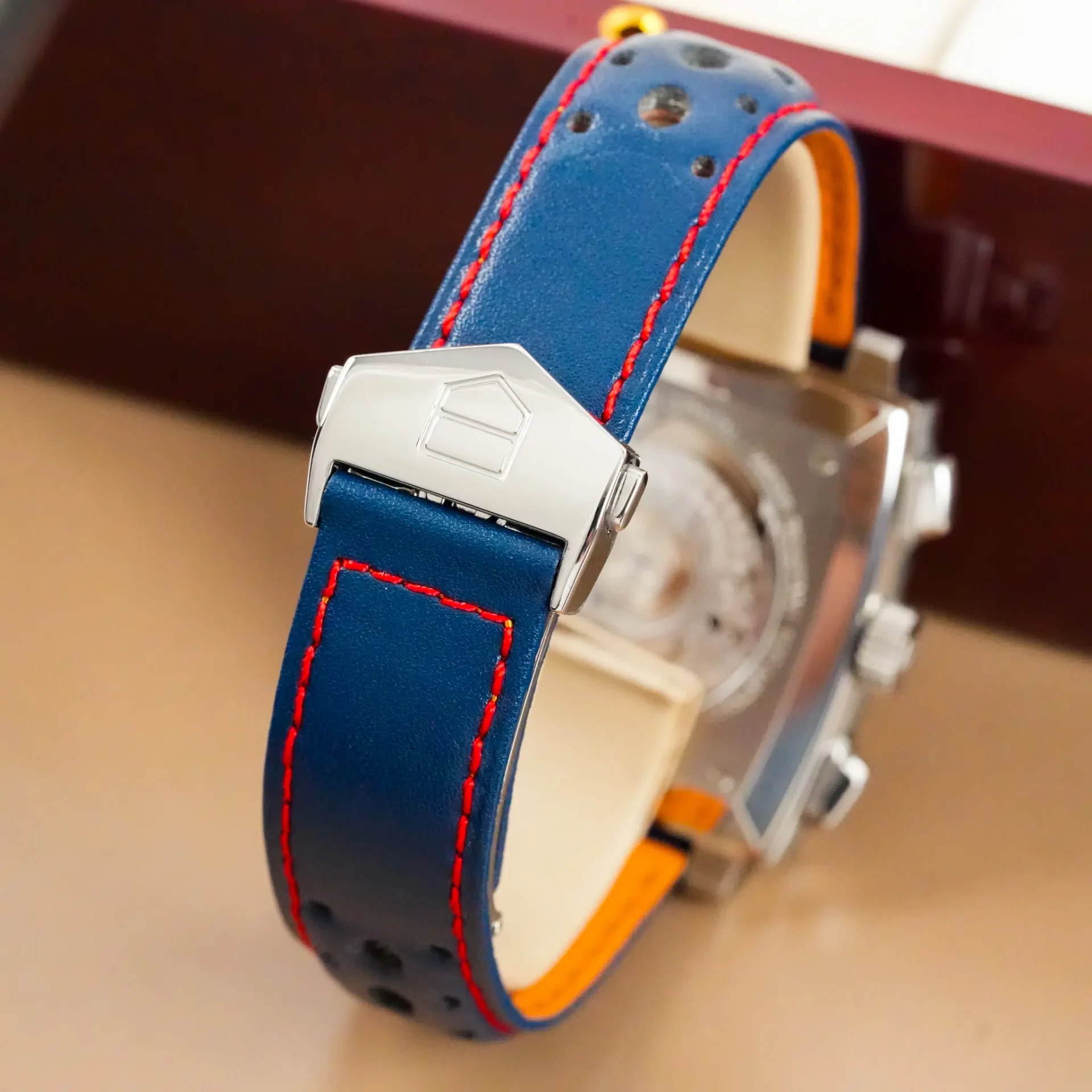 TAG Heuer Monaco Calibre 12 Steve McQueen CAW2111 - Görsel 4