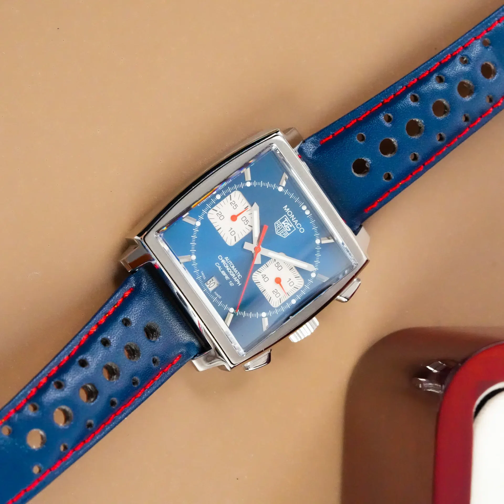 TAG Heuer Monaco Calibre 12 Steve McQueen CAW2111 - Görsel 11