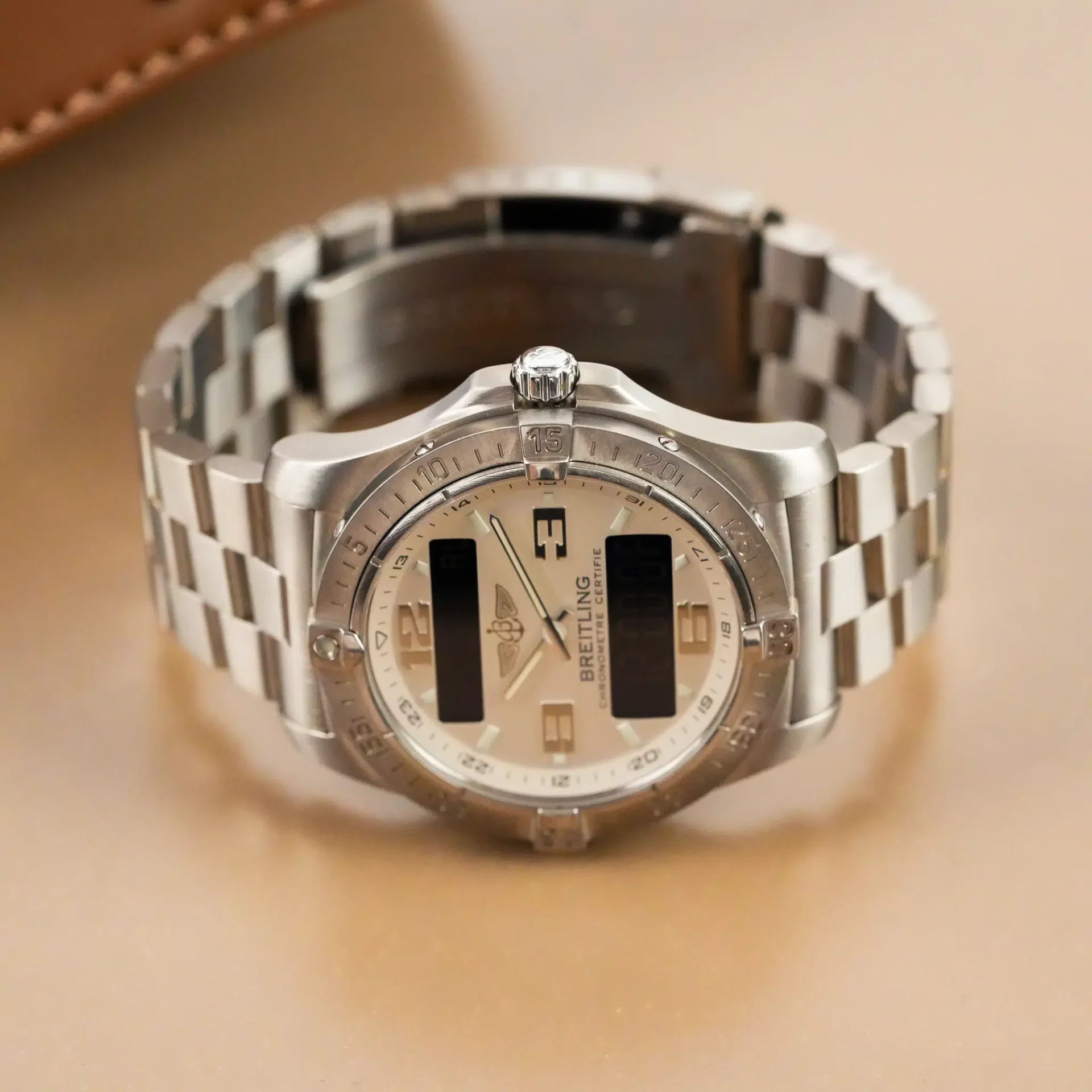 Breitling Aerospace Avantage Titanium E79362 - Görsel 5