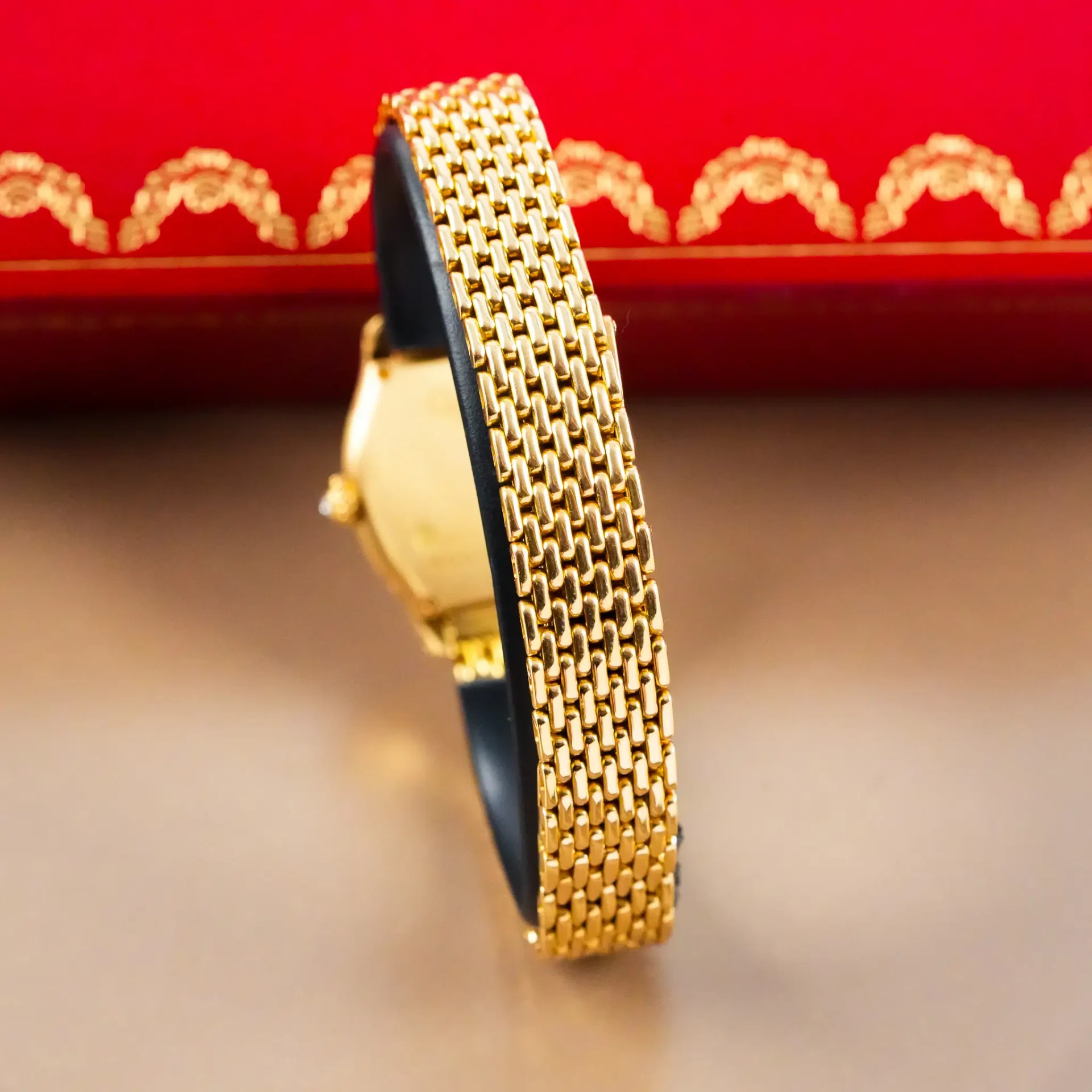 Cartier Tortue Lady 18k Gold Diamond Bezel 96067 - Görsel 5