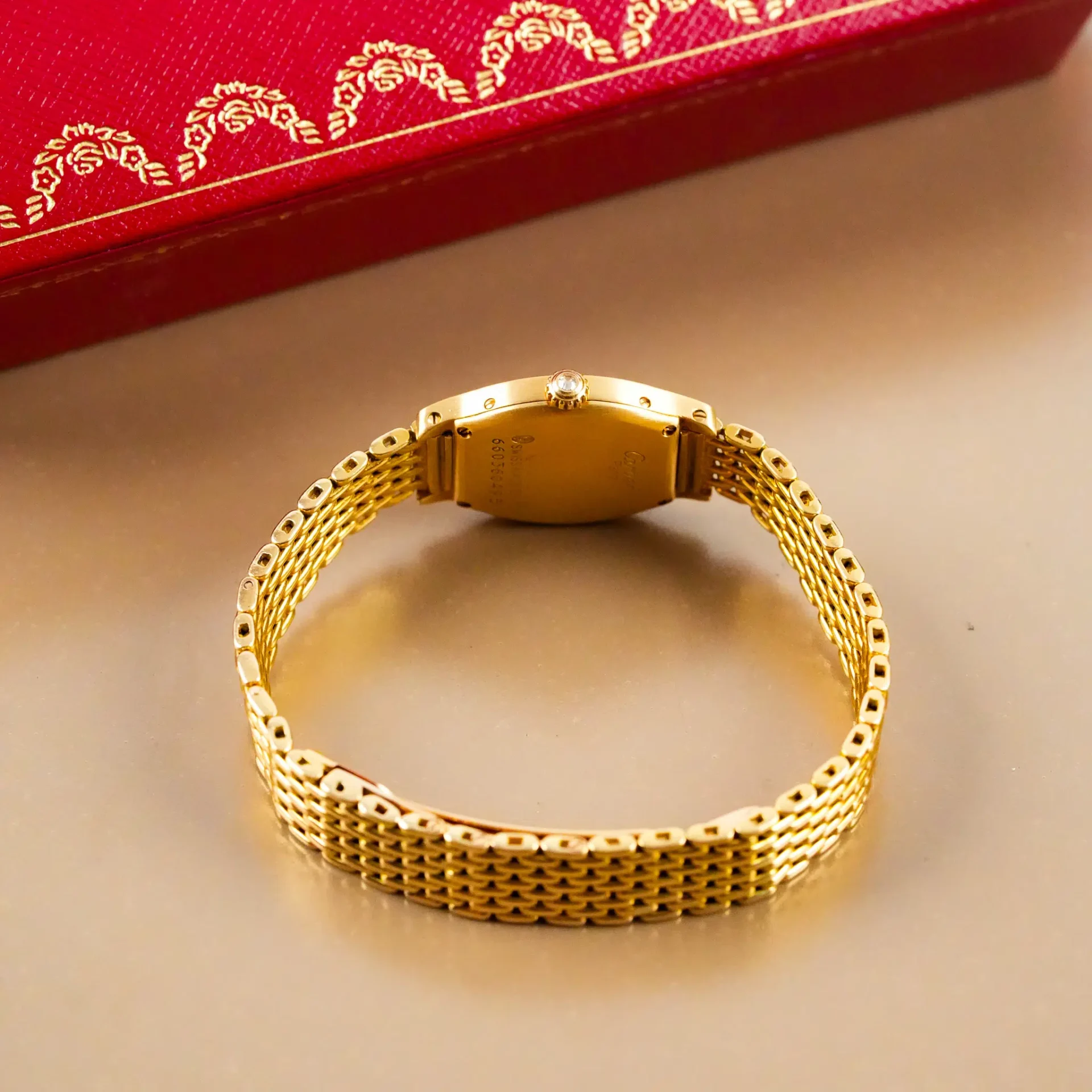 Cartier Tortue Lady 18k Gold Diamond Bezel 96067 - Görsel 9