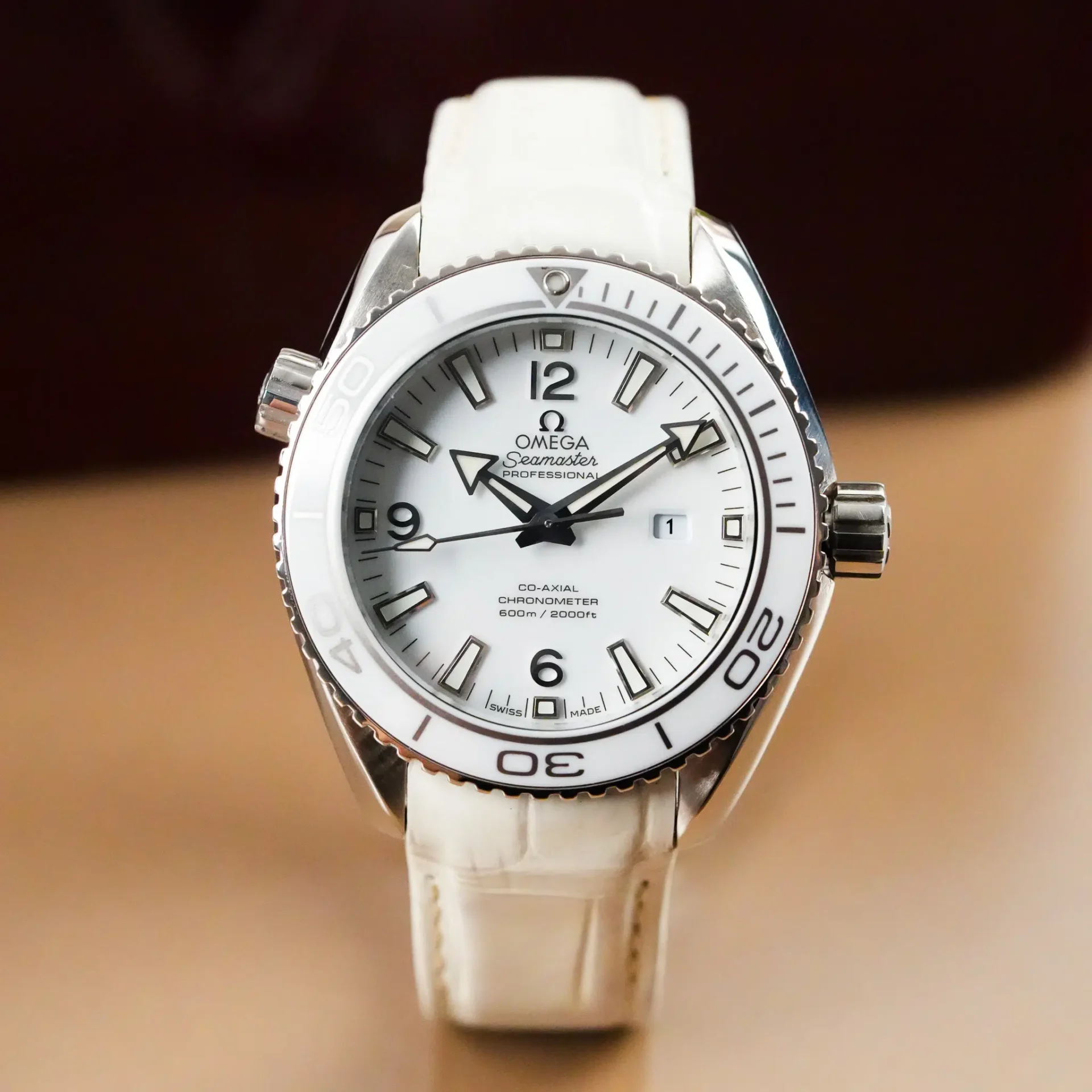 Omega Seamaster Planet Ocean 232.30.38.20.04.001 - Görsel 3