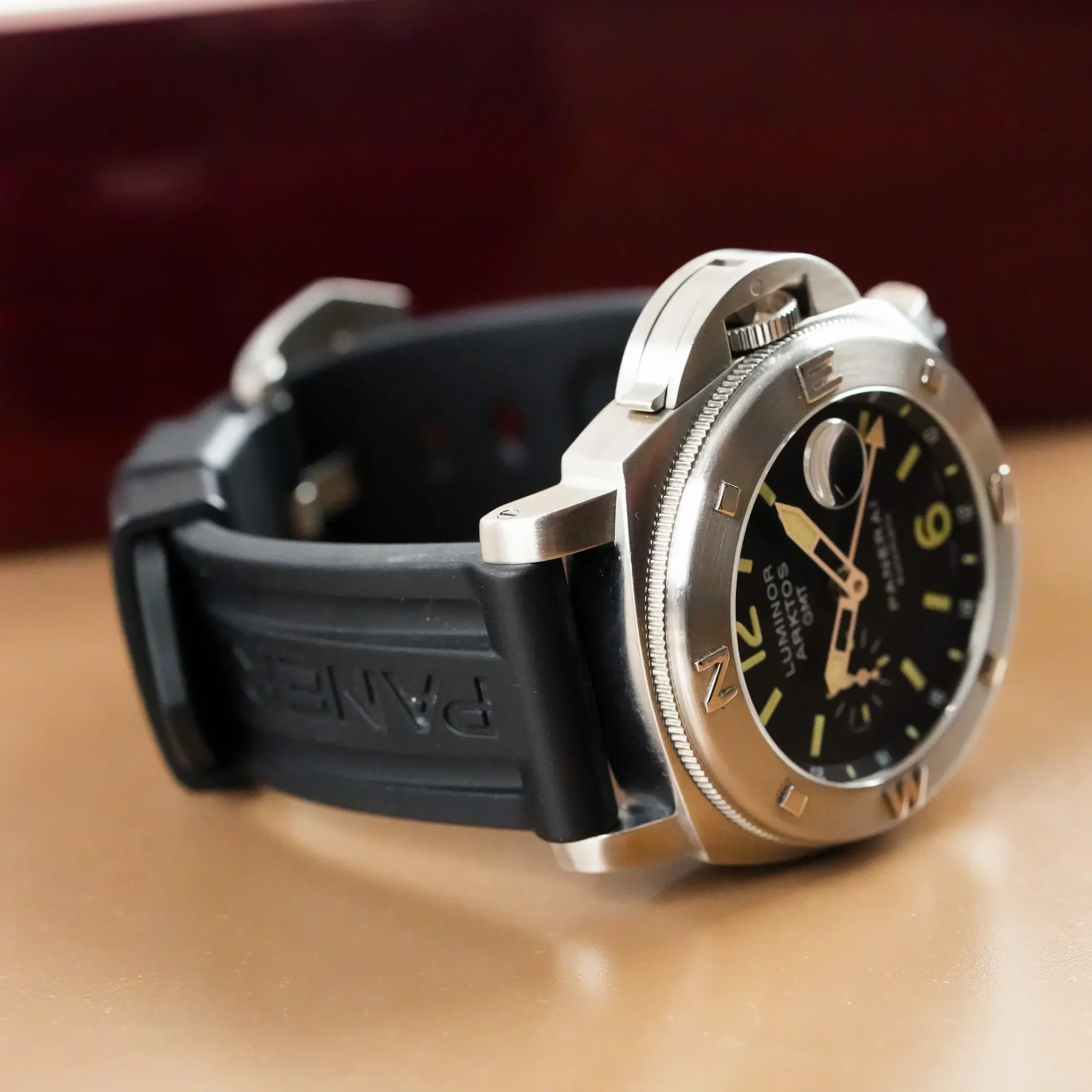 Panerai Luminor Arktos Gmt PAM00186 - Görsel 7