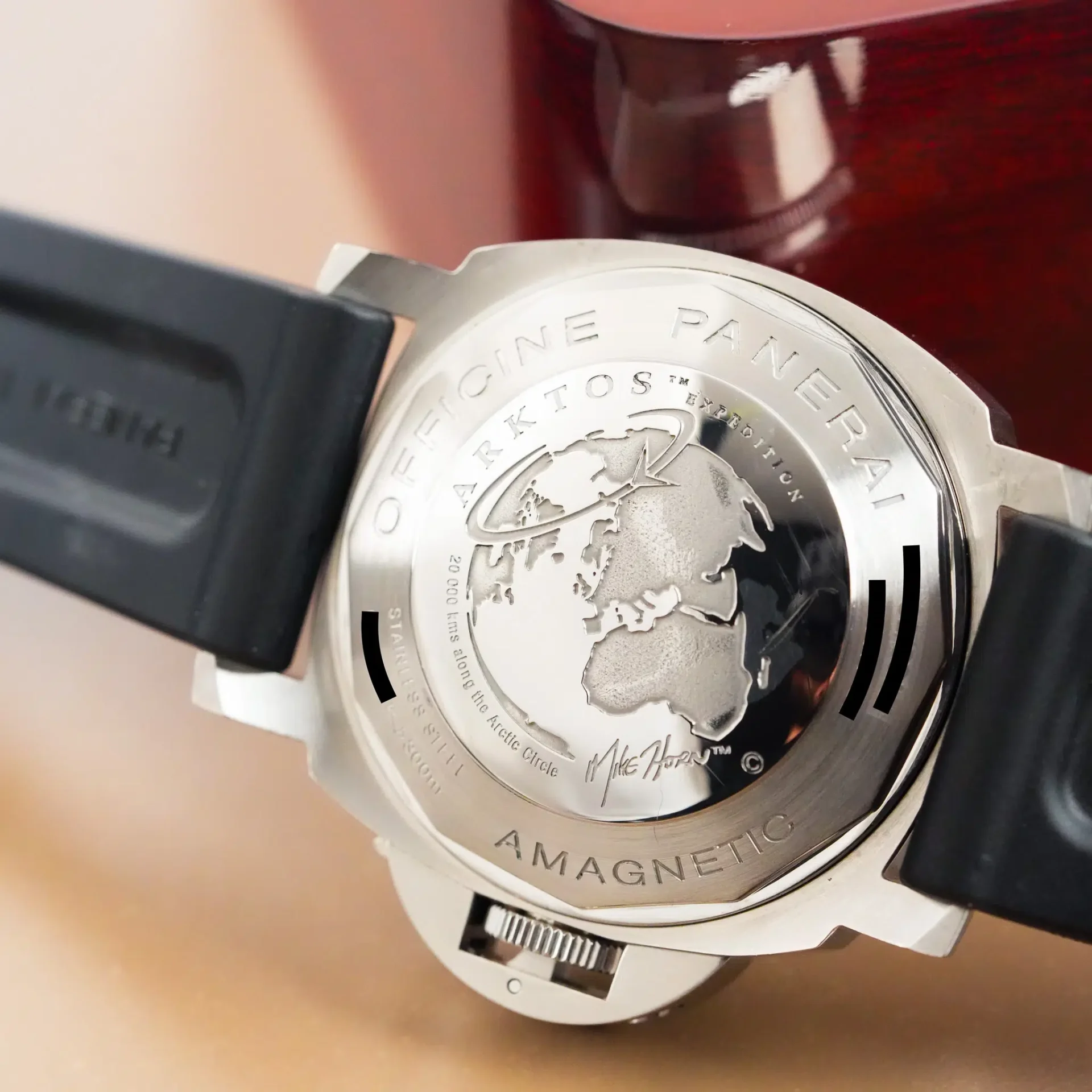 Panerai Luminor Arktos Gmt PAM00186 - Görsel 11