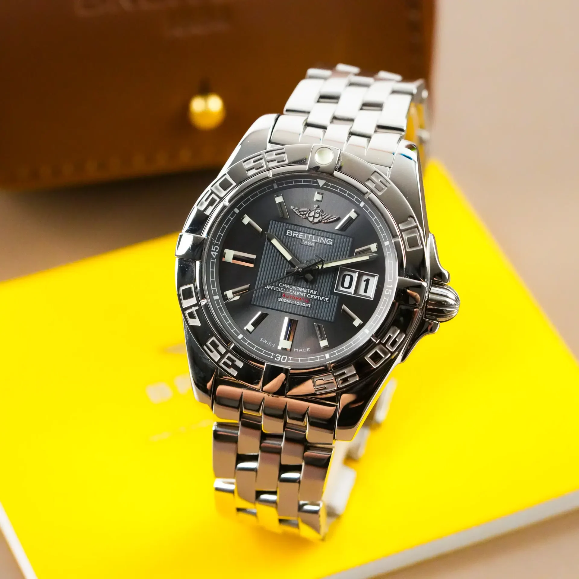 Breitling Cockpit Galactic Big Date A49350 - Görsel 3