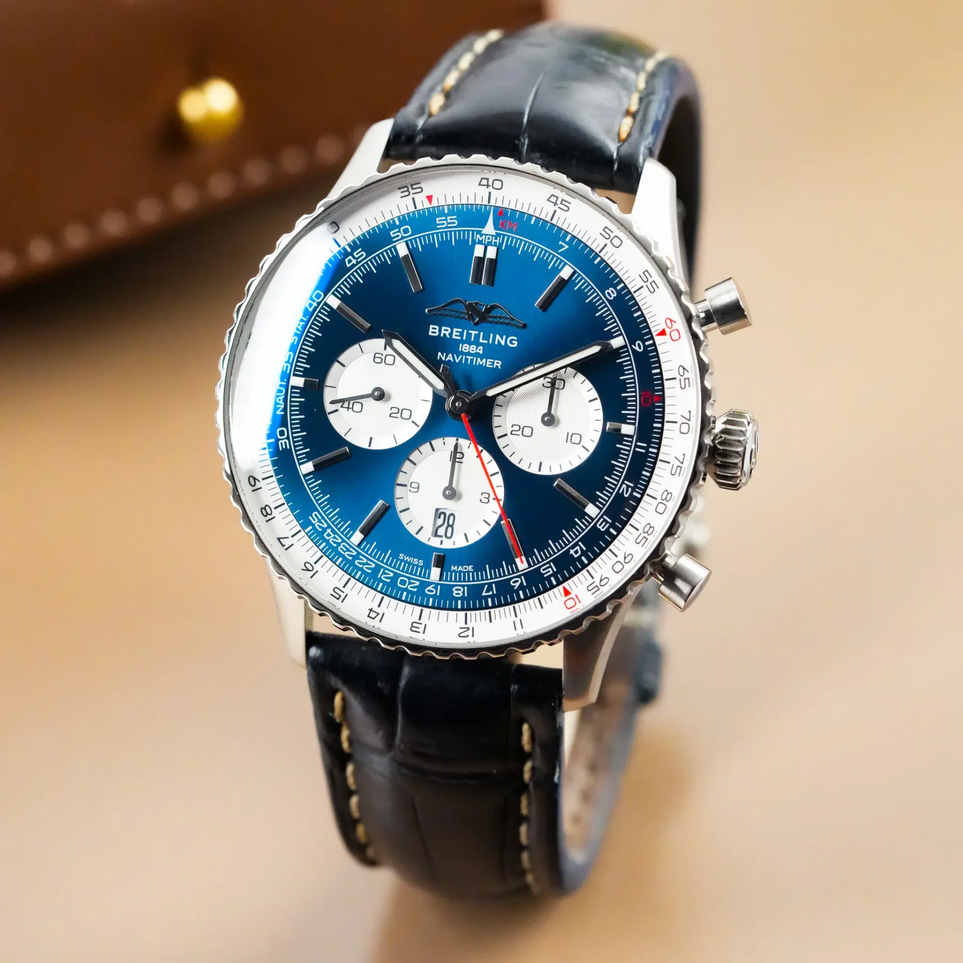 Breitling Navitimer 1 B01 Chronograph AB0137 - Görsel 2