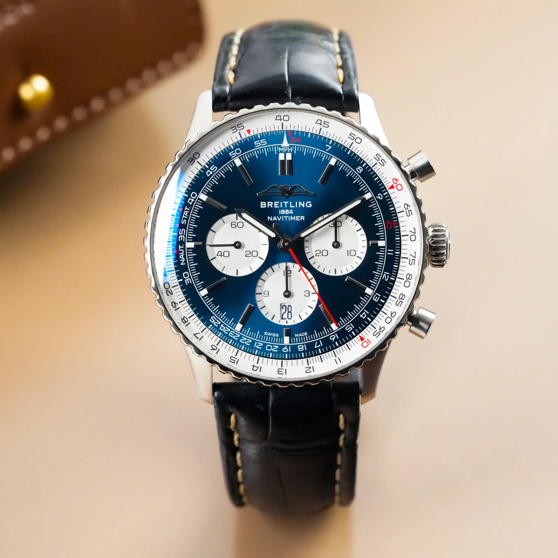 Breitling Navitimer 1 B01 Chronograph AB0137 - Görsel 3