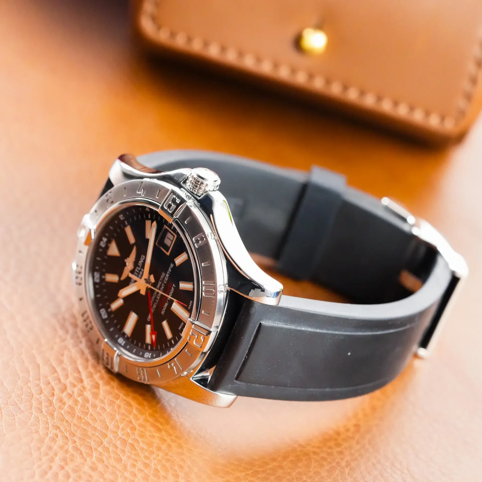 Breitling Avenger II GMT A32390 - Görsel 7